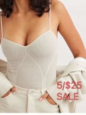 Dynamite Sweetheart Neckline Textured Bodysuit Size Small 5/$25 SALE